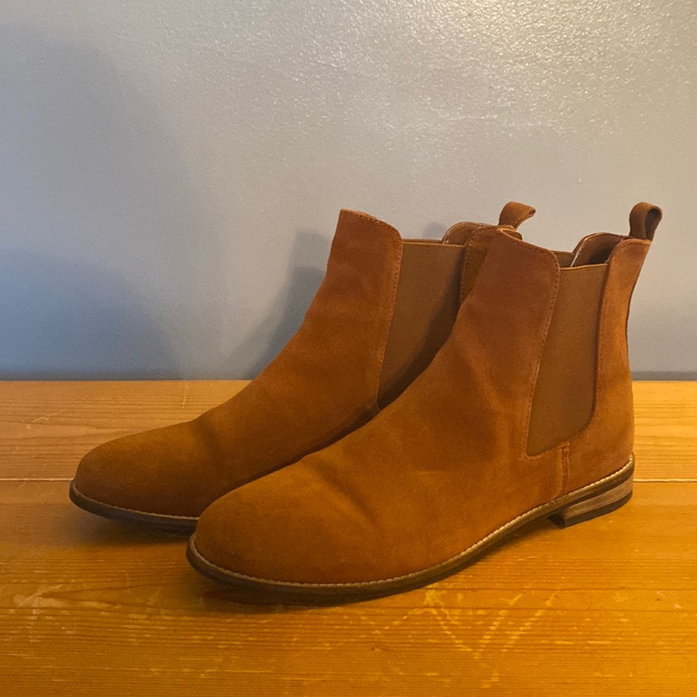 Cognac suede booties